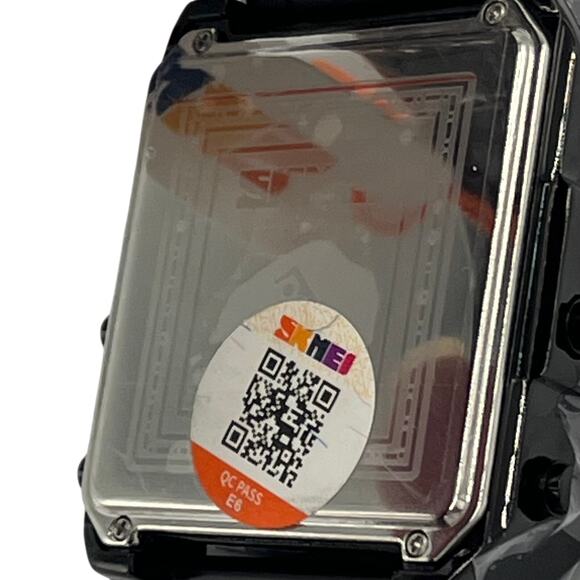 SKMEI 1584 Luxury Digital Movement Watch for Men w/ Three Dials, Black Steel - Picture 5 of 6